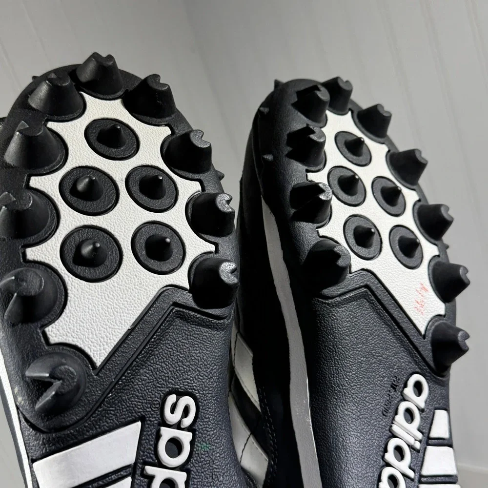 Adidas Mens Black And White Football Cleats Shoes YXN 693 Low US Size 13.5